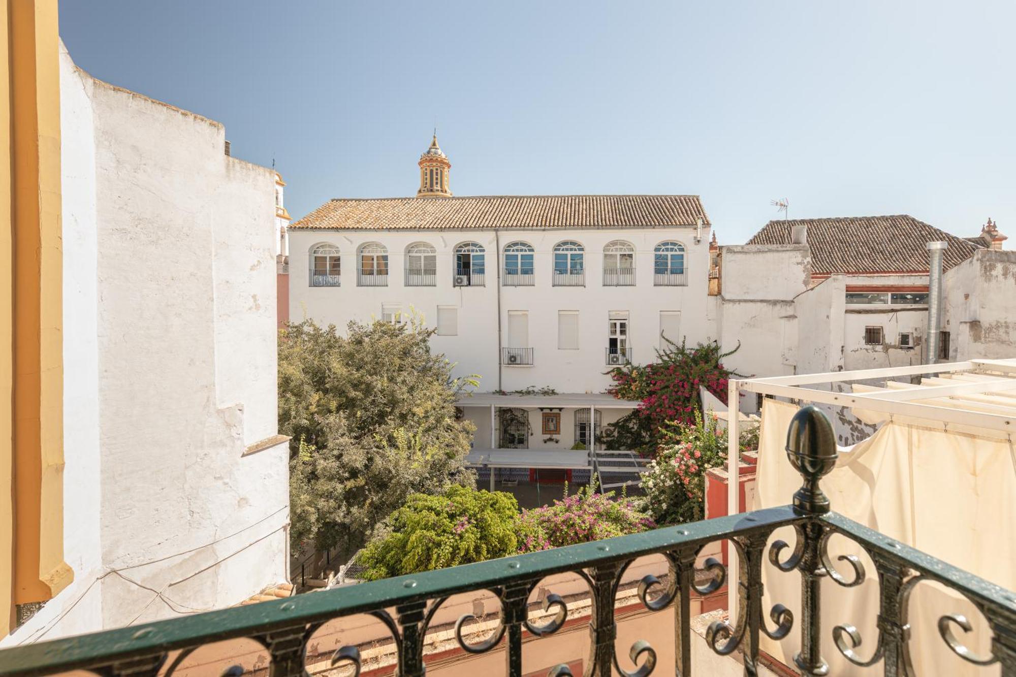 Nuea Cicerone Hotel Sevilla Buitenkant foto