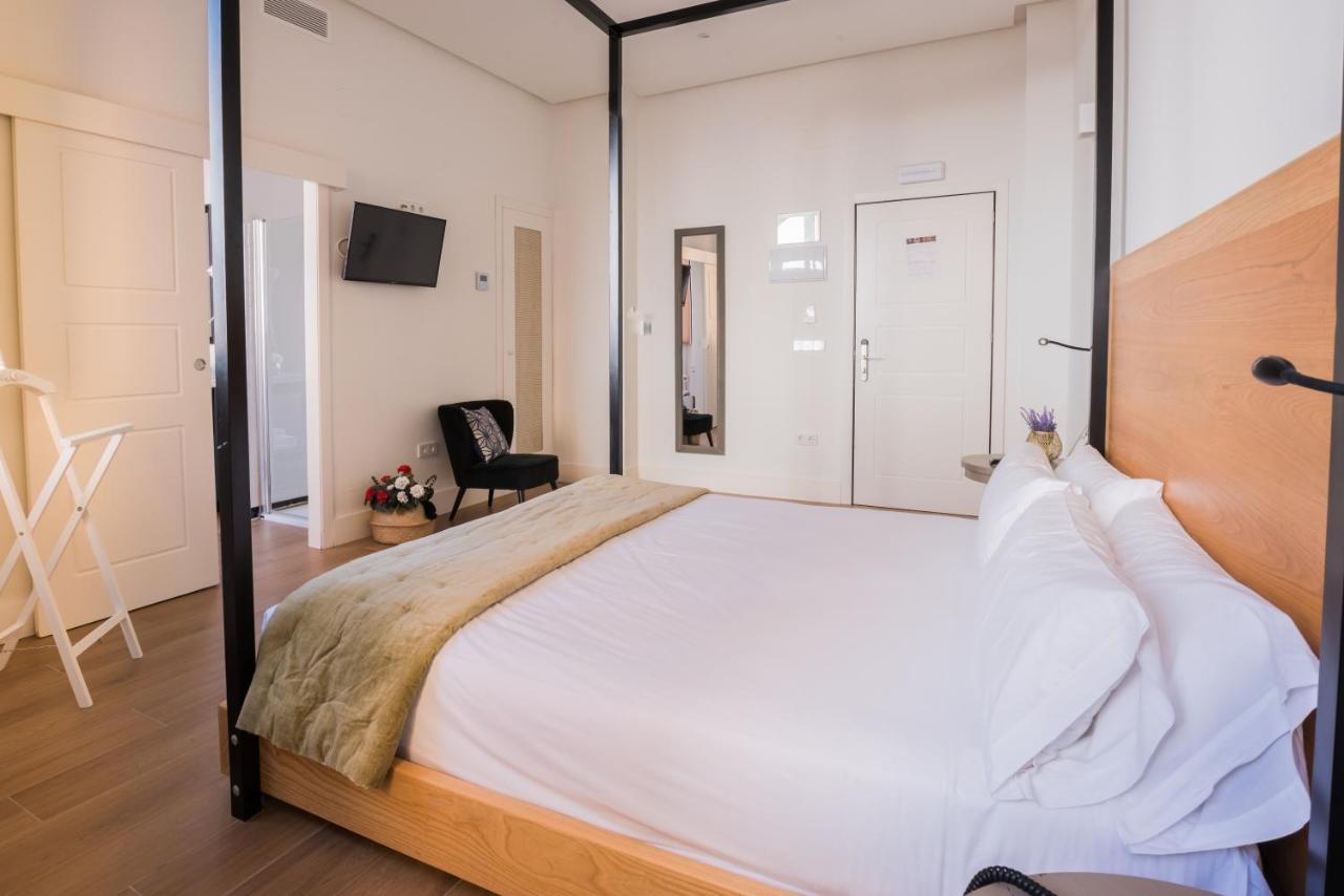 Nuea Cicerone Hotel Sevilla Buitenkant foto