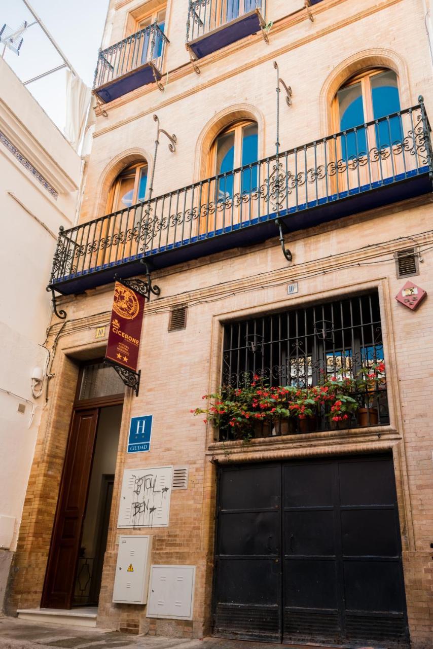 Nuea Cicerone Hotel Sevilla Buitenkant foto